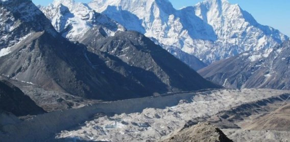 Himalayalar'daki buzul erimesi son 40 yılda 10 kat hızlandı