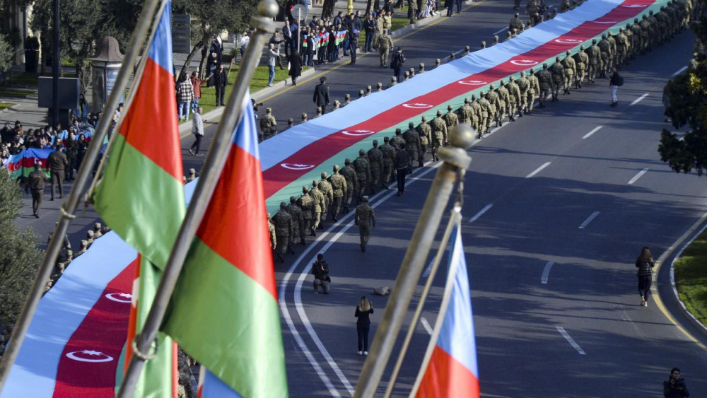 Türk devletlerinin bayraklarındaki 'gizli' mesajlar