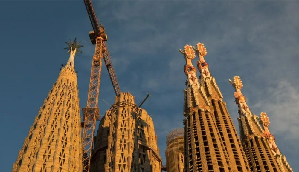Sagrada Familia'nın yeni kulesi açıldı