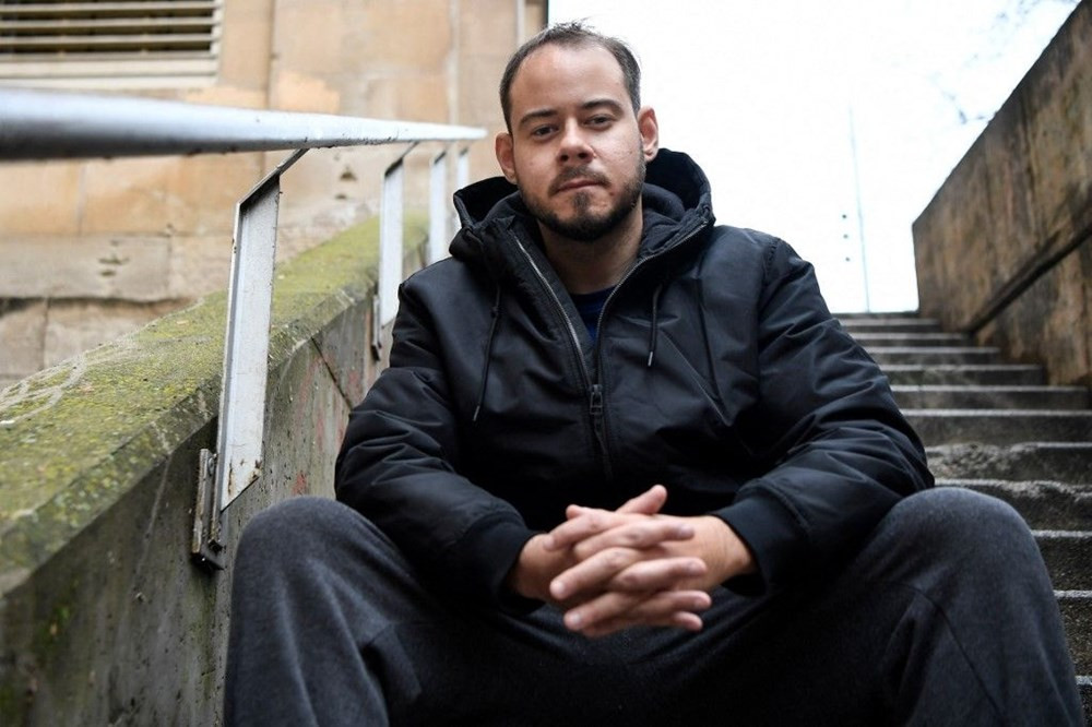 İspanya’da hapis cezası alan rapçi Pablo Hasel üniversiteye sığındı