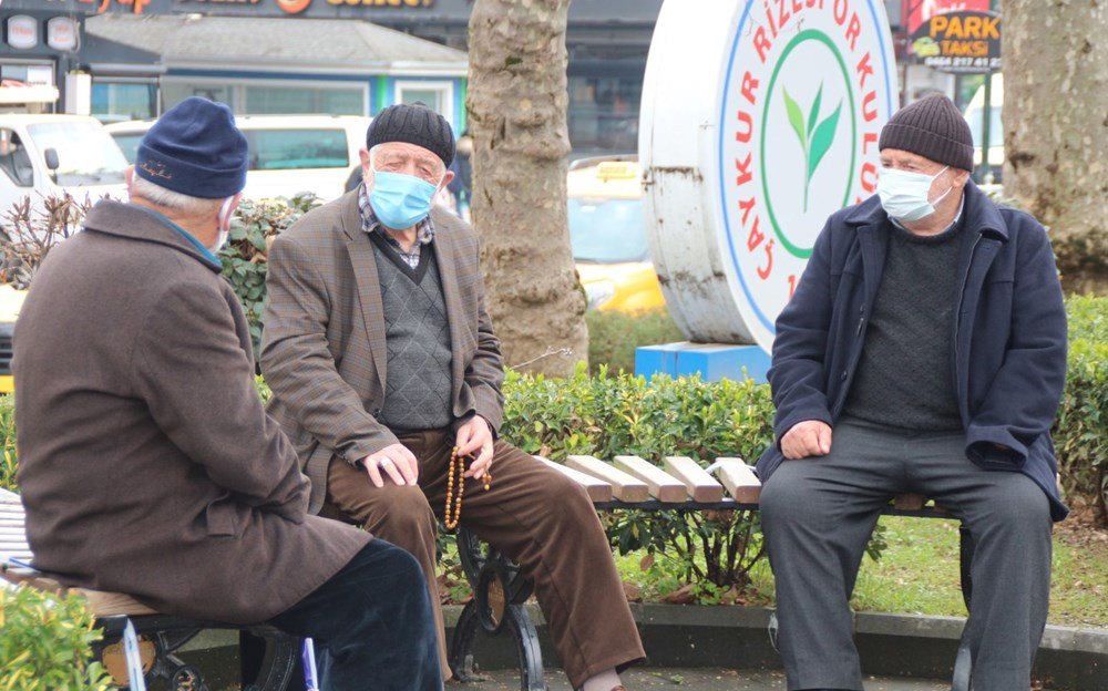 En çok vaka görülen iller arasındaki Rize'de 'çay sohbetleri' yasaklandı