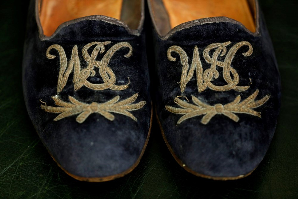 Winston Churchill'ın ayakkabısı 40 bin sterline satıldı