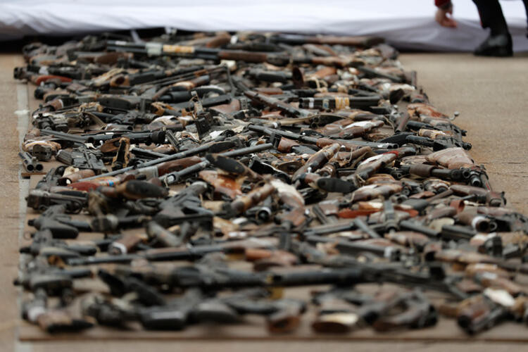 ETA ve GRAPO'nun binlerce silahı törenle imha edildi