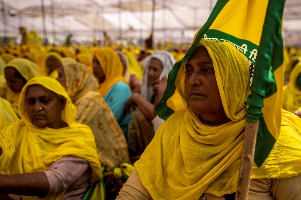 Hindistan'da binlerce kadın, protestocu çiftçilerin eylemine katıldı