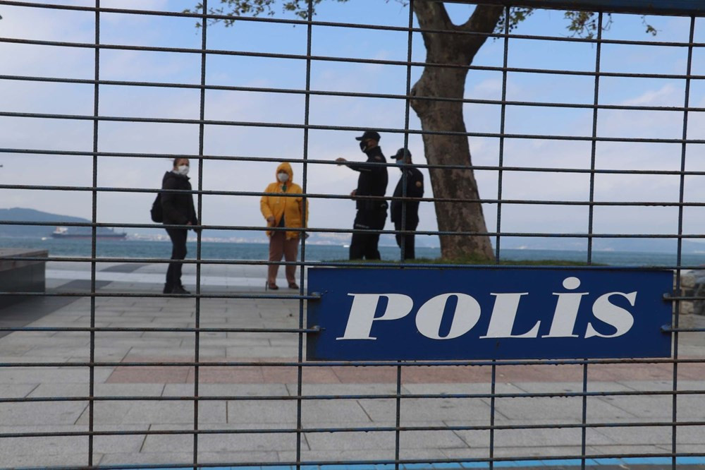Çanakkale'de sahil ve parklar halka kapatıldı