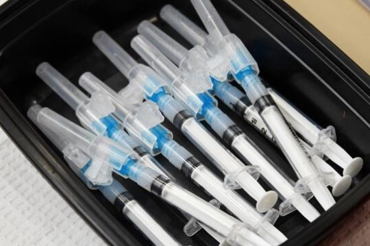 İsrail'de hangi aşı yapılıyor, sürü bağışıklığı'na nasıl yaklaşıldı?