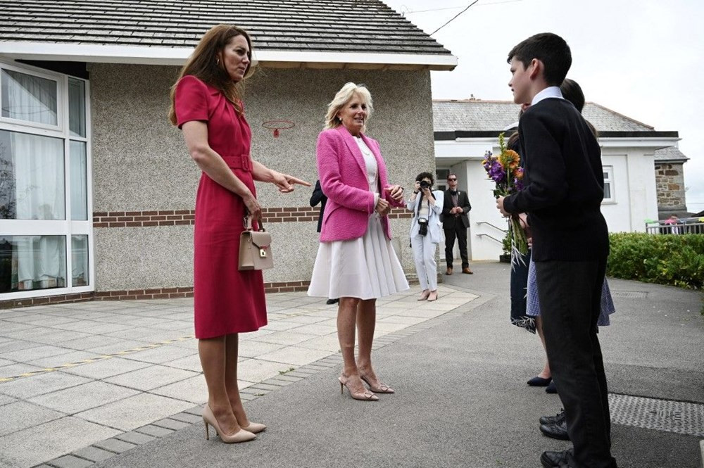 Jill Biden ve Cambridge Düşesi Kate Middleton buluştu