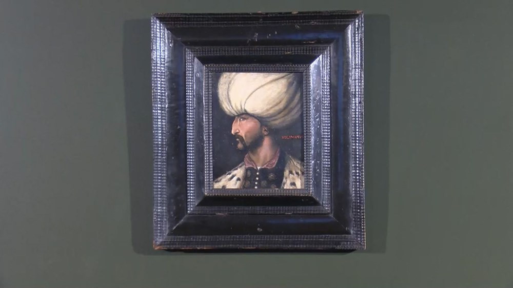 Fatih Sultan Mehmet'in ve Kanuni'nin  portresi yanyana