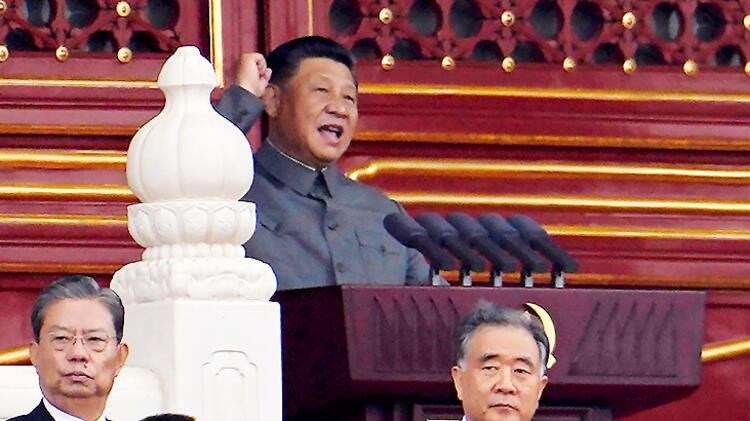 Çin Devlet Başkanı'nın kıyafetinde 'Gri' detayı