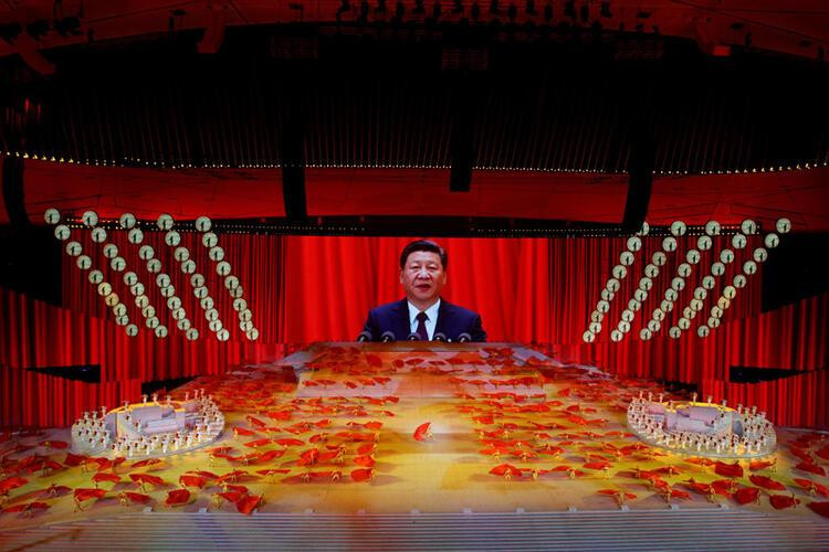 Çin Devlet Başkanı'nın kıyafetinde 'Gri' detayı