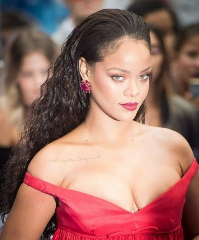 Rihanna lüks evine 80 bin dolar ödeyecek kiracı arıyor