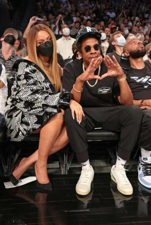 Jay-Z ve Beyonce'nin malikanesi kundaklandı