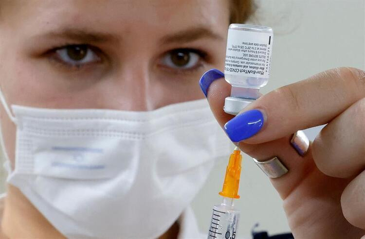 Çift aşı olanlara 'Delta' uyarısı: Bu belirtilere dikkat!