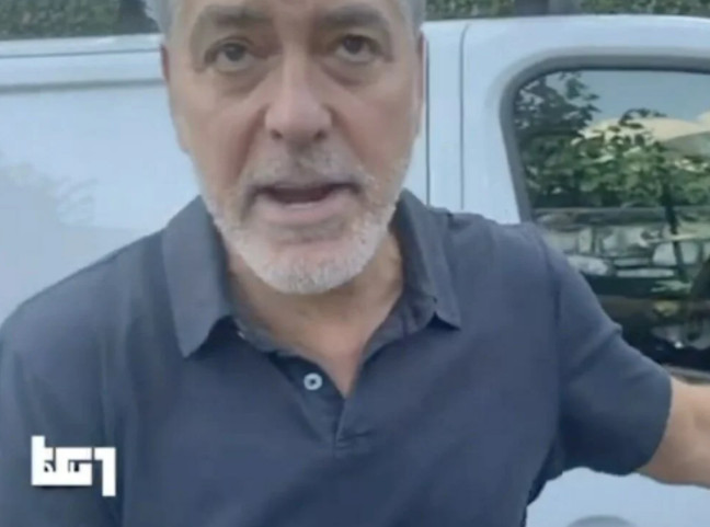 George Clooney selden zarar gören komşularının evlerini temizledi