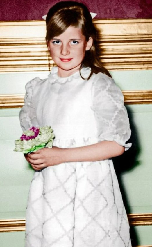 Prenses Diana'nın albümünden özel fotoğraflar