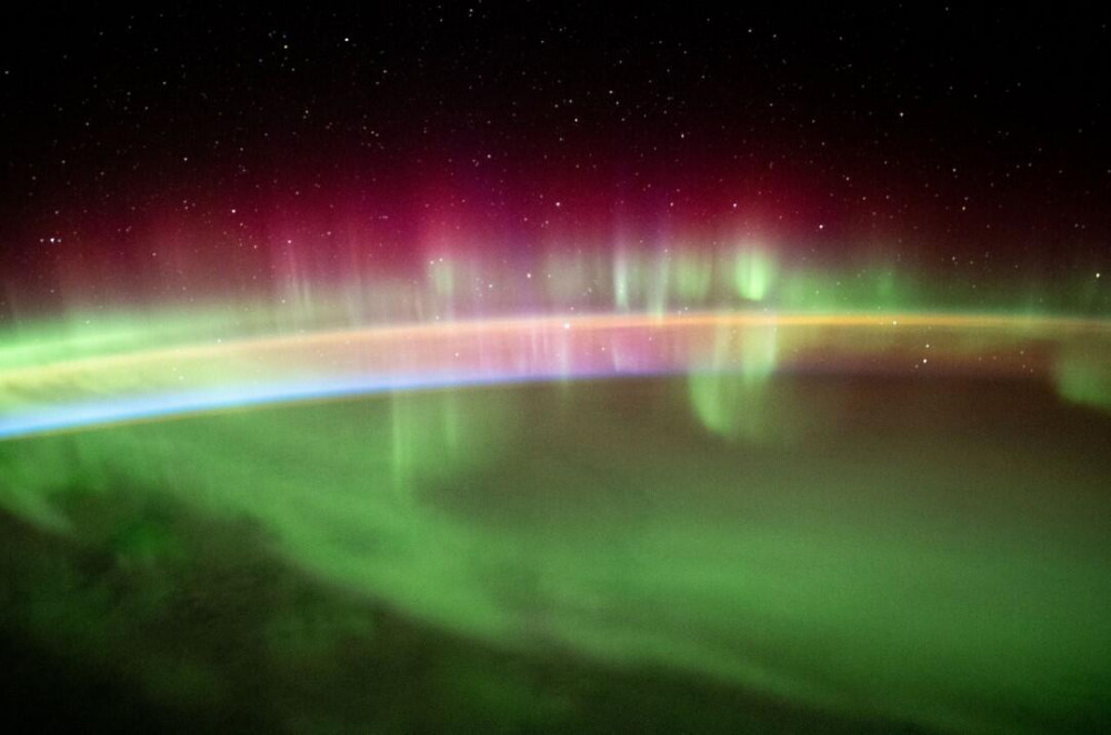 Uzaydan kutup ışıkları böyle görüntülendi!