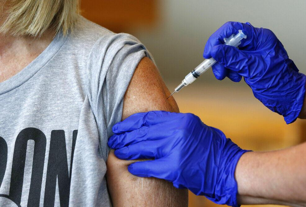 İngiltere'den üçüncü doz aşı kararı!