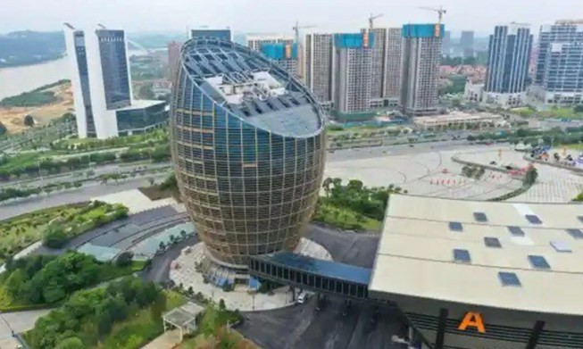 Çin'in en çirkin binaları yarışıyor