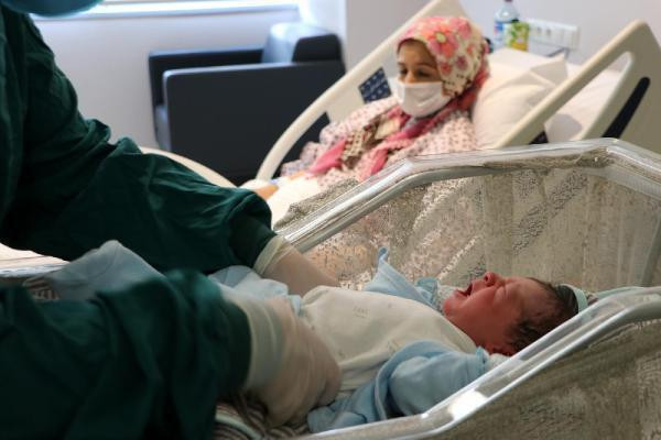Aşının önemi: 33 korona hastası hamileden 32'si aşısız!