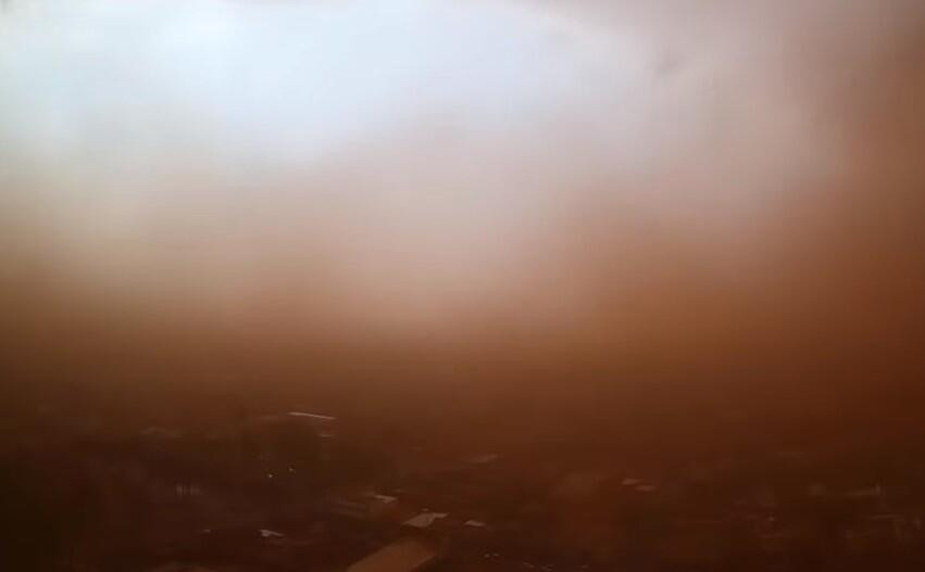 Brezilya'da kum fırtınası: Binalar ortadan kayboldu!