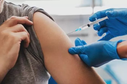 Kovid-19 aşısı kalp krizini tetikler mi?