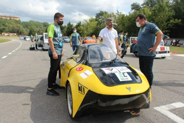 TEKNOFEST’te elektrikli araç yarışlarında final heyecanı