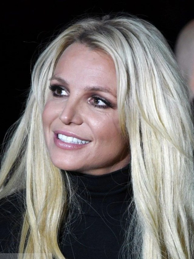 Britney Spears'ın babası vasiliğin sona ermesi için mahkemeye başvurdu