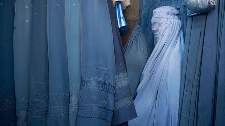 Taliban'dan kadınlar için şok yasak sinyali