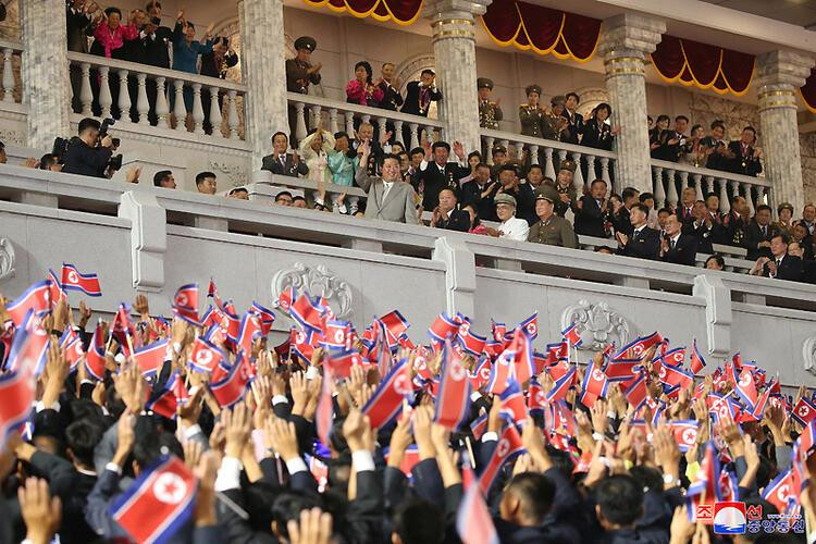 Kuzey Kore'den dünyayı sarsan fotoğraf