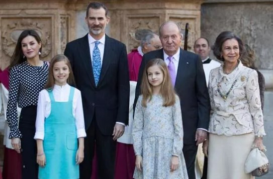 İspanya Kraliçesi Letizia, kayınvalidesinin 40 yıl önceki elbisesini giydi
