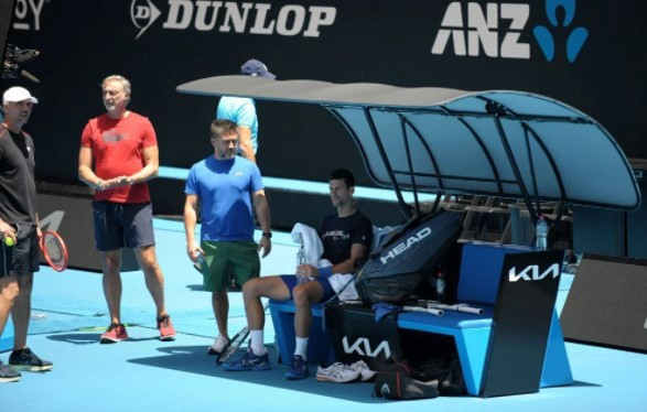 Sınır dışı edilen Novak Djokovic, Avustralya'ya 3 yıl giremeyecek