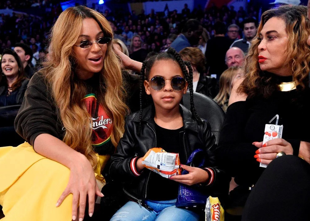 Beyonce'nin kızından elmas küpelere 80 bin dolarlık teklif!