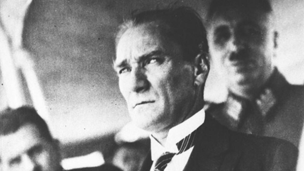 İşte, doğumundan vefatına Ulu Önder Atatürk!