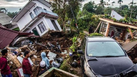 Endonezya depremi: 3 gün sonra gelen mucize!