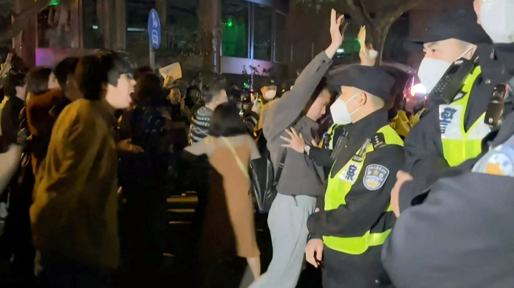 Çin’de halk sokaklara döküldü: Büyük isyan!