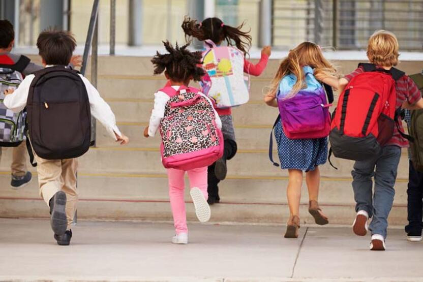 Ağır okul çantaları ağrıları tetikliyor! Peki ya çözüm ne?