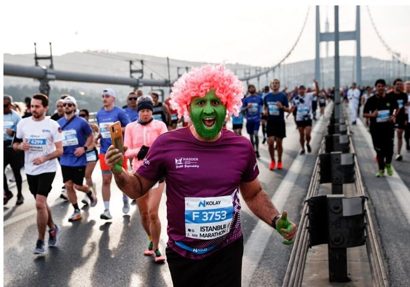 44. İstanbul Maratonu'ndan ilginç kareler