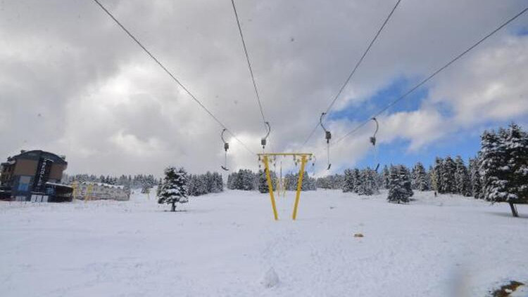 Uludağ’da beklenen kar yağmadı... Kayak sezonu açılamadı!