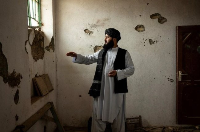 Taliban’ın keskin nişancısı Afganistan’da belediye başkanı oldu
