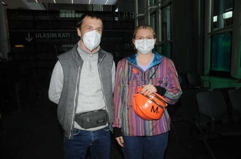 Ukraynalı yolcular İstanbul Havalimanı'nda kaldı!