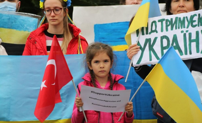 Yer: Antalya... Ukraynalılar gözyaşlarına boğuldu!