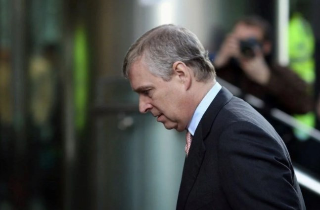 Cinsel saldırıyla suçlanan Prens Andrew, Mart ayında ifade verecek