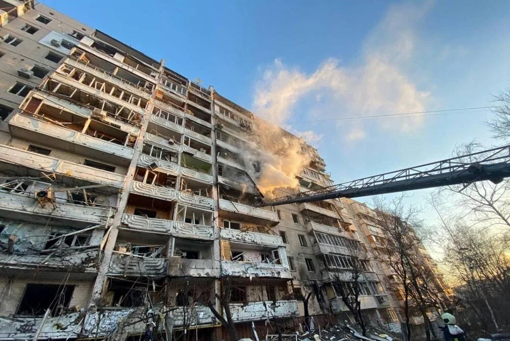 Kiev'de saldırıda bir apartman daha ağır hasar gördü!