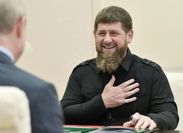 Mariupol'den kaçışlar sürüyor... Kadirov açıkladı: Ele geçirdik!