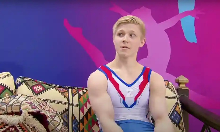 Skandal hareket: Rus sporcu Ukraynalı rakibiyle omuz omuzayken...