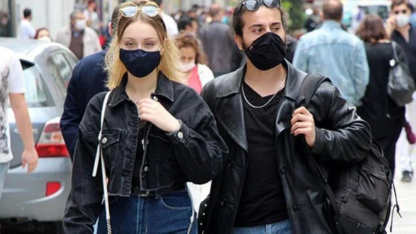 Türkiye toplumsal bağışıklığa geçiyor: Yaz rahat geçecek!