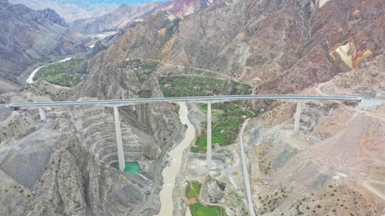 Yusufeli Barajı'nda geri sayım: 39 tünelli yollar tamamlandı!