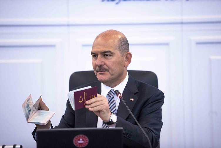 Yeni pasaportlardaki 'Ayasofya' detayı Yunanistan'ı karıştırdı! 