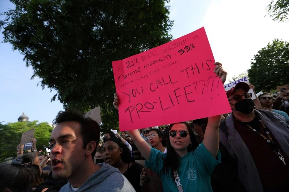 Binlerce kişi sokağa çıktı: ABD'de 'kürtaj' tartışması!