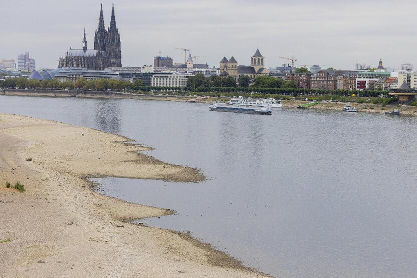 Avrupa'da kabus senaryosu: Nehirler kurudu, toprak çatladı!